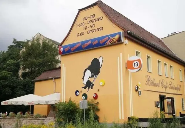 Das Billard Café Schönefeld von außen